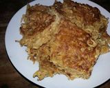 Foto langkah ke 6 dari resep Mie Telur Dadar.