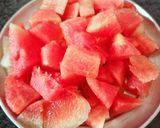 वाटरमेलन पाॅप्सिकल (watermelon popsicles recipe in Hindi) रेसिपी चरण 1 फोटो