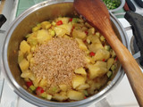 Crema de arroz con calabacín y patatas