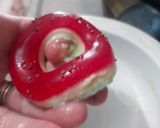 Foto del paso 1 de la receta: 🍉Donitas de Gelatina simil sandía