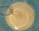 A picture of step 1 of Canadian Bacon and Swiss Cheese Quiche.