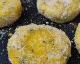 A picture of step 5 of Potato-carrot tiki (Aloo-Gajar tiki).