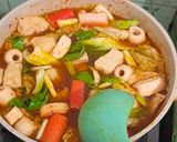 Foto langkah ke 3 dari resep Tom Yum (Steamboat).