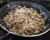 Foto del paso 1 de la receta: Risotto de champiñones
