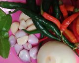 Foto langkah ke 3 dari resep Udang jamur asam manis.