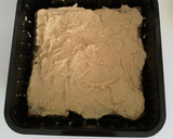 Foto del paso 2 de la receta: Pastel frío de Hummus y queso de untar (5 ingredientes)