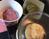 A picture of step 5 of Neapolitan Butter Cookies.
