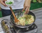 รูปขั้นตอนการทำที่ 15 ของ ข้าวผัดไข่ เม็ดร่วนสวย ไม่มัน ไม่เลี่ยน อร่อยถูกปากคนในครอบครัว