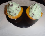 Foto del paso 3 de la receta: Melocotones rellenos de helado de menta y chocolate