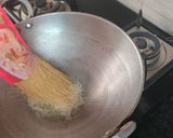 A picture of step 1 of Kimami Sewai.