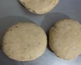 बाटी चुरमा (Bati Churma Recipe In Marathi) रेसिपी स्टेप 2 फोटो 