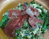 Foto del paso 9 de la receta Salteado de bimi con setas y calabacín