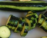 Foto del passaggio 1 della ricetta Insalata giapponese con cetrioli e gamberi