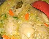 Foto langkah ke 6 dari resep Garang Asem Ayam Daun Kedondong.