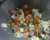 Foto langkah ke 3 dari resep Sop bakso sederhana.