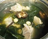 Hình bước làm 2 của món Canh xương heo nấu rong biển táo đỏ