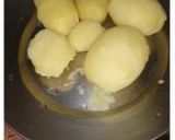 A picture of step 1 of Tasty 😋aloo Paratha from North India 🥔.