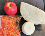 Foto del paso 1 de la receta: Ensalada Coleslaw con Manzana