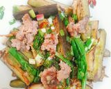 Hình bước làm 2 của món Cà tím xào thịt băm