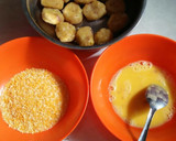 Foto langkah ke 5 dari resep Perkedel kentang lapis tepung roti.