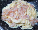 Foto del paso 11 de la receta: Arroz integral con tortillita de gambas!😋🍽