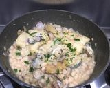 Foto del paso 5 de la receta: Alubias con chirlas y merluza