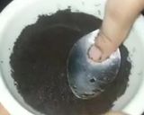 A picture of step 3 of Oreo lava cake.
