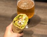 Foto del paso 6 de la receta: Wraps caseros rellenos de pollo, palta, tomate y cebolla