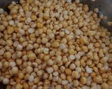 Foto del paso 1 de la receta: Garbanzos con carne y cúrcuma 💫
