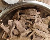 A picture of step 1 of Crispy Ginger Beef.