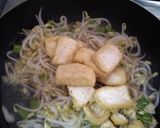 Foto langkah ke 4 dari resep Tumis tauge tahu.