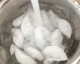 A picture of step 4 of 6 minute jammy soy-marinated eggs.