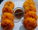 A picture of step 3 of Sabudana Vada.