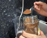 Foto del paso 3 de la receta: Frappé de café sabor caramelo refrescante🧋🟤🧊