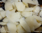 Foto del paso 3 de la receta: Pulpo de playa guisado en su tinta