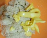 Foto langkah ke 3 dari resep Roti Pisang Coklat Keju.