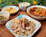Hình bước làm 6 của món Cơm nhà với hai món từ gà