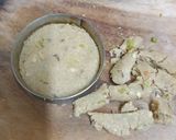 A picture of step 5 of Jawarichi Thecha Bhakri.