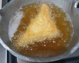Foto langkah ke 6 dari resep Roti Goreng Isi Rogut.