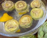 Foto del paso 3 de la receta: Hervido de Alcachofa con Guisantes y Cebolla Tierna