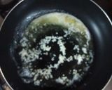 Foto del paso 2 de la receta: Chauchas rápidas con ajillo y huevo