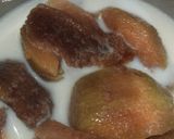 A picture of step 2 of Choco Chikoo shake.