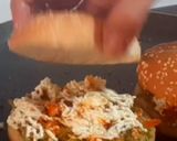 A picture of step 4 of Burger pizza.