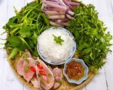 Hình bước làm 4 của món Lẩu chua tương me