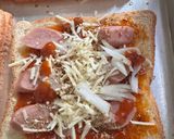 Foto langkah ke 3 dari resep Pizza roti tawar.
