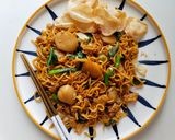 Foto langkah ke 9 dari resep Mie Tek Tek khas abang-abang / mie goreng Jawa.