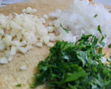 Foto del paso 3 de la receta: Filete al perejil con papas rústicas
