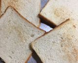 A picture of step 2 of Bread Pizza.