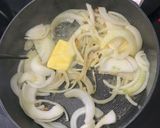 A picture of step 1 of Portobello stroganoff with butter rice 🍃.