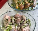 Foto del paso 1 de la receta: Muslos de pollo estilo oriental con menestra de mix setas y ajetes